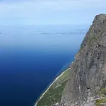 Fantastic View - Quiet And Relaxing By The Sea Kvaloya