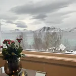 Fantastic View - Quiet And Relaxing By The Sea * Kvaloya