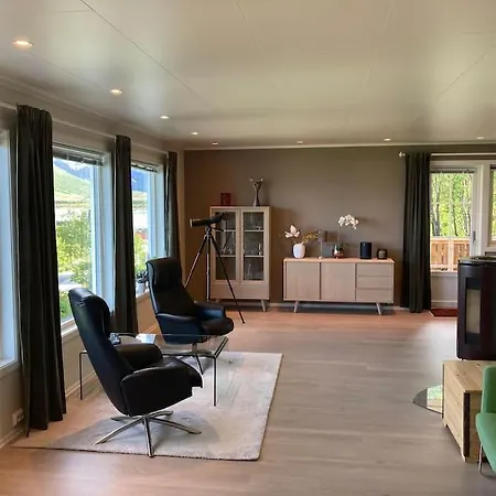 Vakantiehuis Fantastic View - Quiet And Relaxing By The Sea