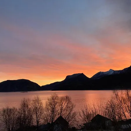 Fantastic View - Quiet And Relaxing By The Sea