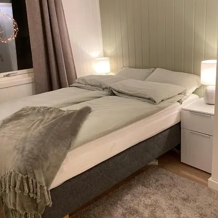 Fantastic View - Quiet And Relaxing By The Sea * Kvaloya