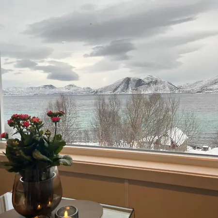 Fantastic View - Quiet And Relaxing By The Sea * Kvaloya