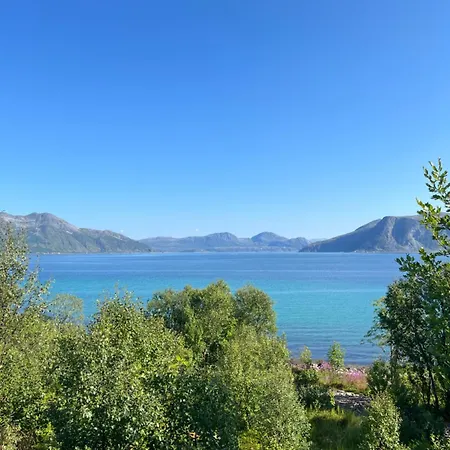 Vakantiehuis Fantastic View - Quiet And Relaxing By The Sea