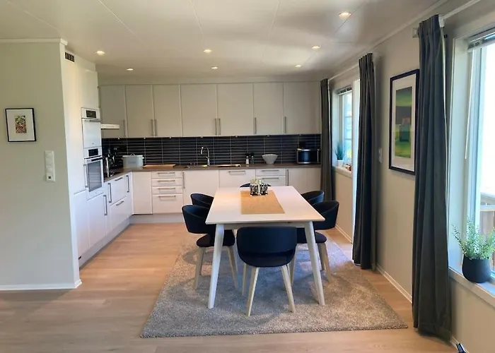 Fantastic View - Quiet And Relaxing By The Sea