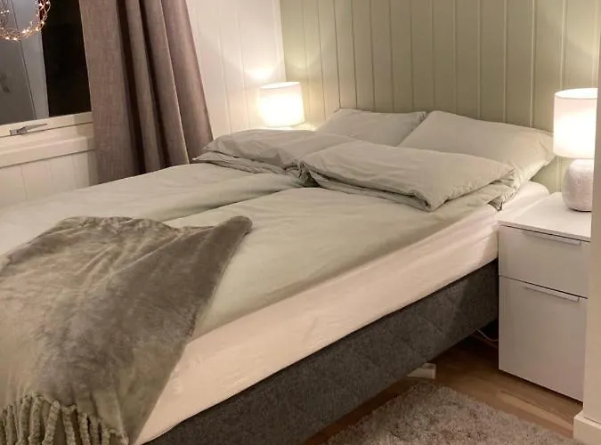 Fantastic View - Quiet And Relaxing By The Sea * Kvaloya